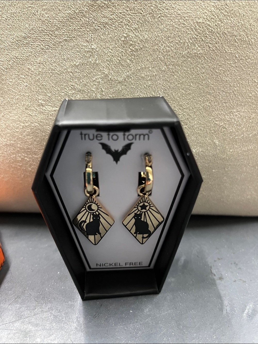 NIB True to Form Gold and Black Cat Sunburst Drop Earrings
